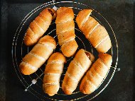 Рецепта Баварски кренвиршки с домашно тесто с мая за закуска
